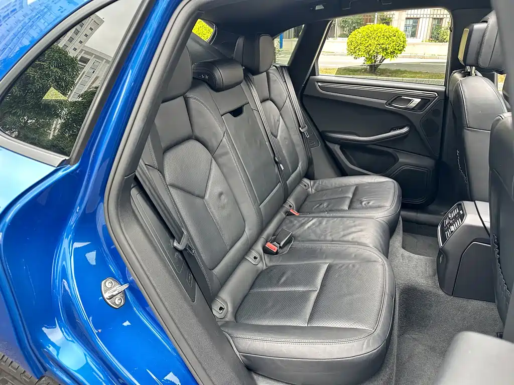 Macan 2017 Macan 2.0T купить на сайте DeffCars