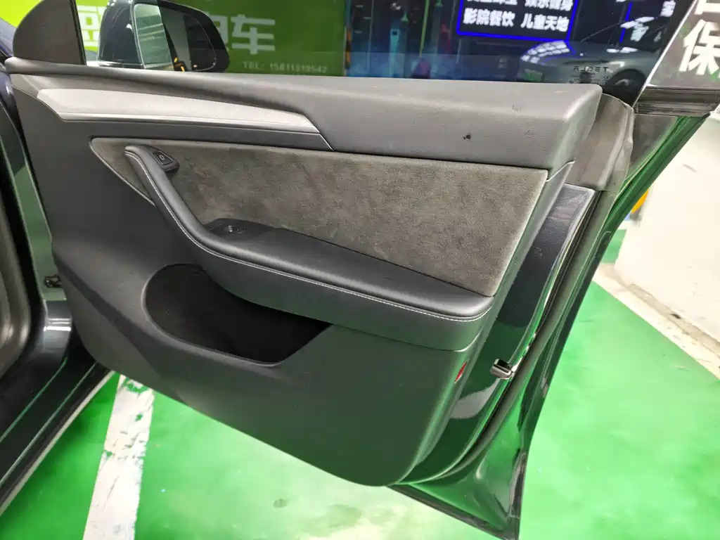 Model Y 2024 rear-wheel drive version купить на сайте DeffCars