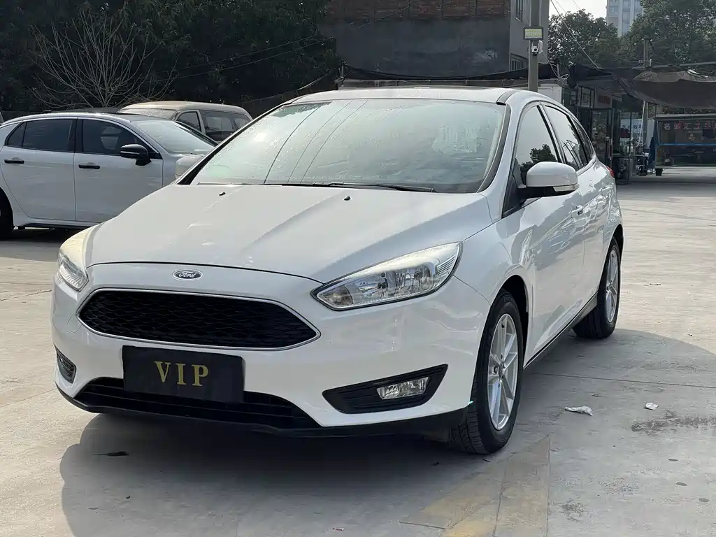 Focus 2018 hatchback classic 1.6L automatic stylish smart mobility version купить на сайте DeffCars