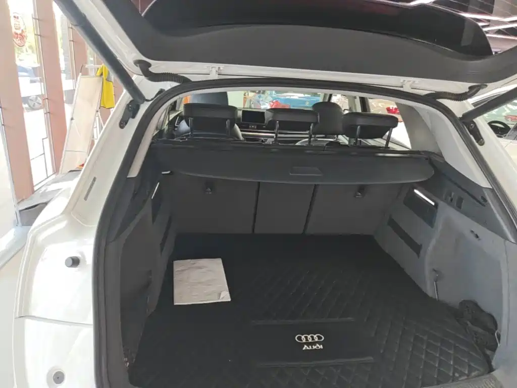 Audi Q5L 2018 45 TFSI Exclusive Fashion Model National VI купить на сайте DeffCars