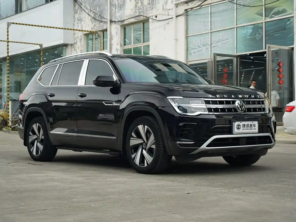 Touron 2023 380TSI four-wheel drive luxury version купить на сайте DeffCars