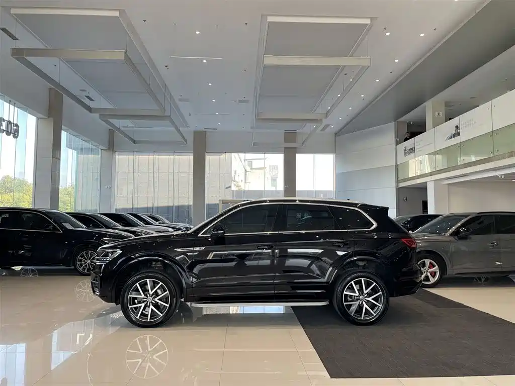 Touareg 2020 3.0TSI Ruixiang Edition National VI купить на сайте DeffCars