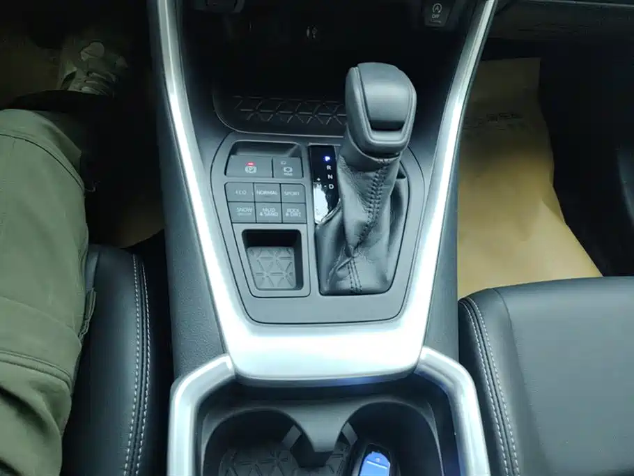 Wilanda 2020 2.0L CVT four-wheel drive luxury version купить на сайте DeffCars