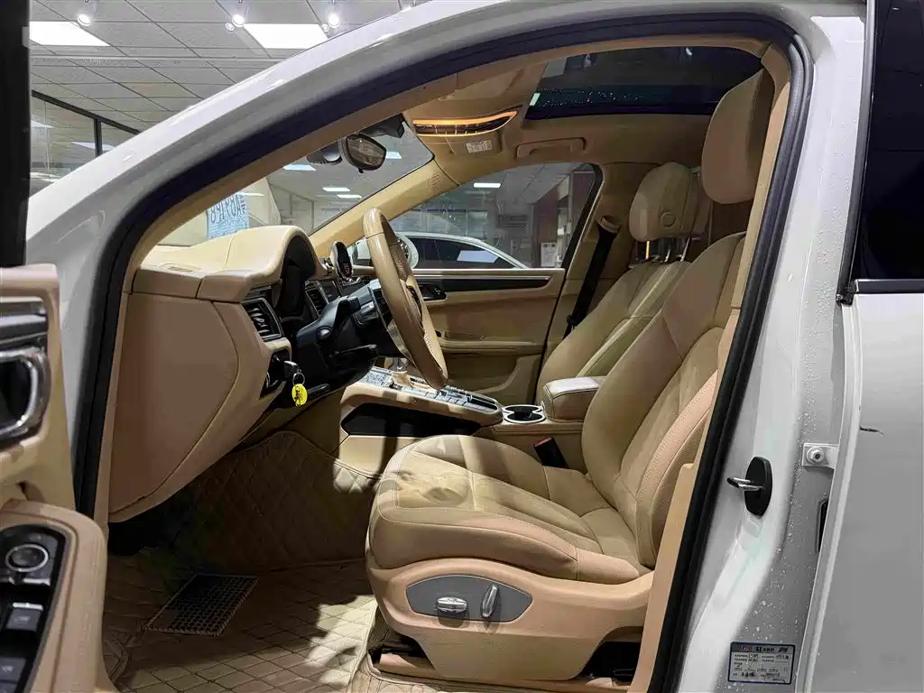 Macan 2016 Macan 2.0T купить на сайте DeffCars