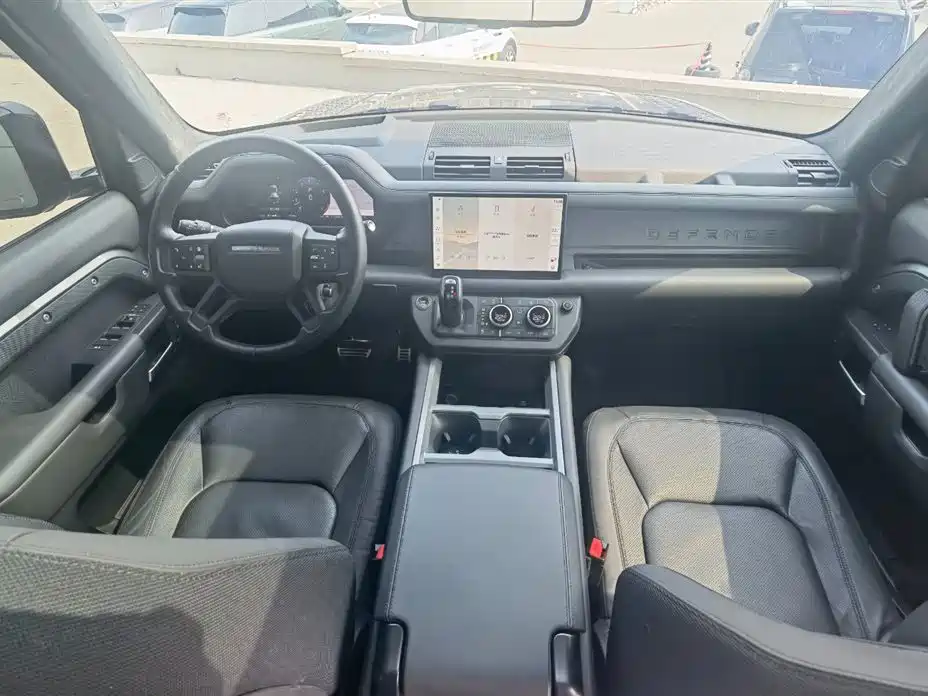 Land Rover Defender 2025 110 3.0T P400 X купить на сайте DeffCars