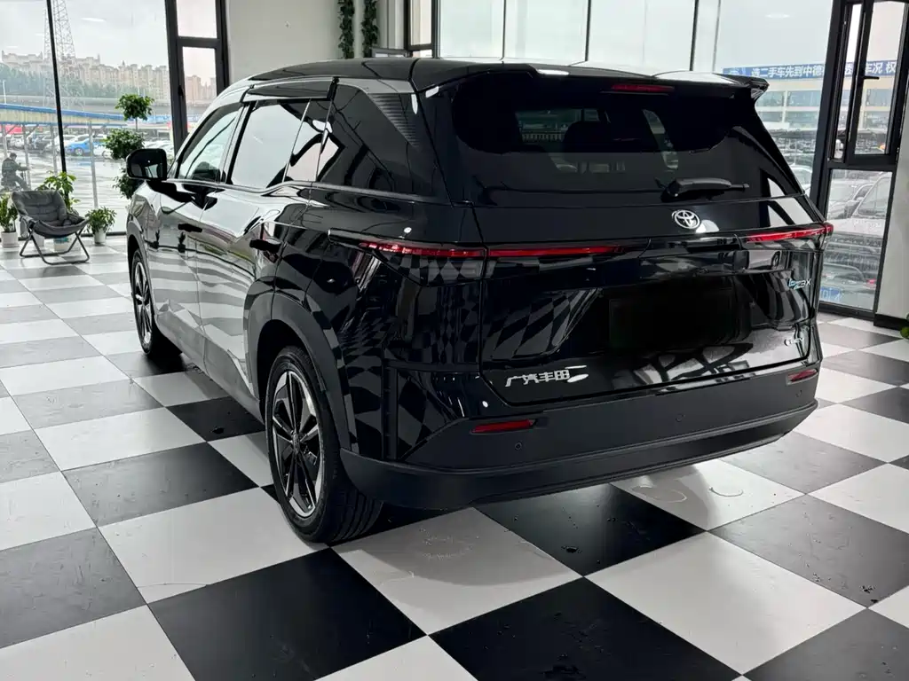 Platinum 3X 2025 520 Pro купить на сайте DeffCars