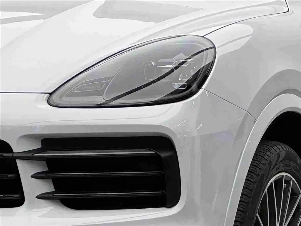 Cayenne New Energy 2023 Cayenne E-Hybrid 2.0T Platinum Edition купить на сайте DeffCars