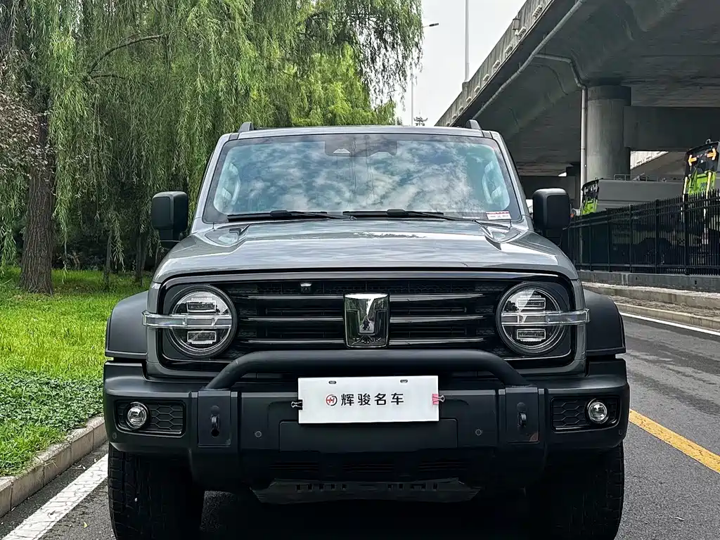 Tank 300 2023 Off-Road Version 2.0T Conqueror купить на сайте DeffCars