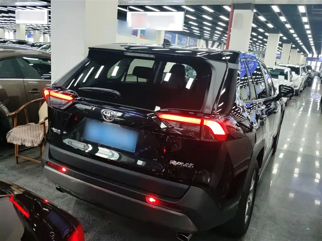 RAV4 Rongfang 2021 2.0L CVT two-wheel drive fashion PLUS version купить на сайте DeffCars