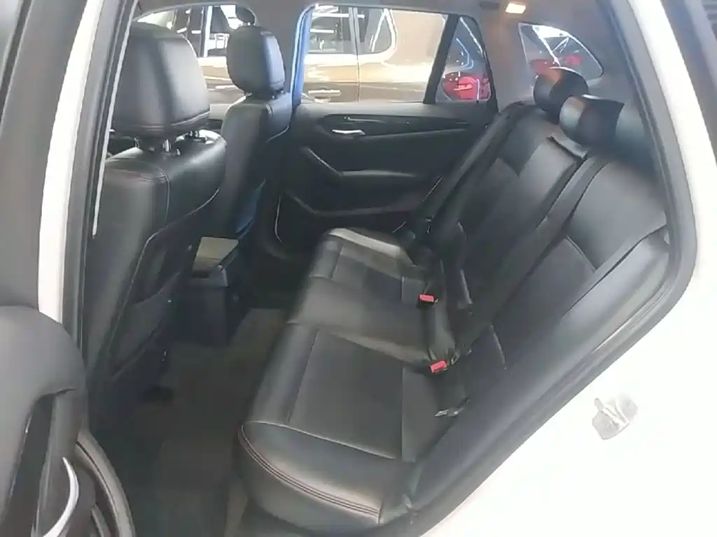 BMW X1 2015 sDrive18i stylish upgraded version купить на сайте DeffCars