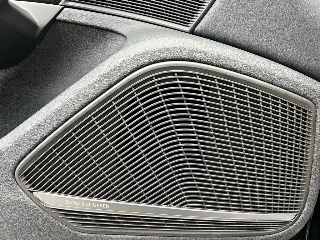 Audi A4L 2023 40 TFSI Bangu0026Olufsen Starry Night Edition купить на сайте DeffCars