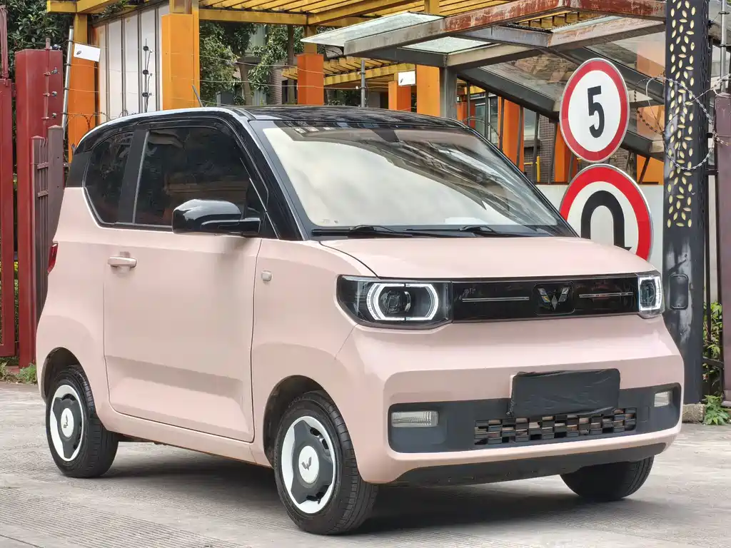 Hongguang MINIEV 2022 Yuexiang model lithium iron phosphate купить на сайте DeffCars