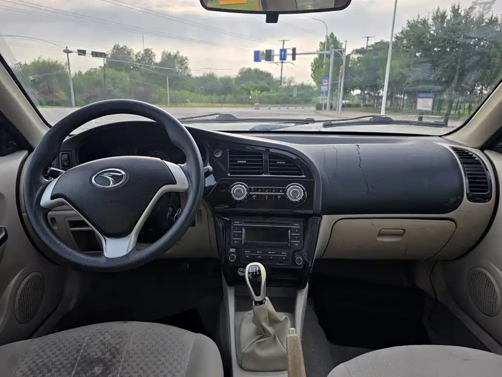 V3 Lingyue 2015 1.5L manual style version купить на сайте DeffCars