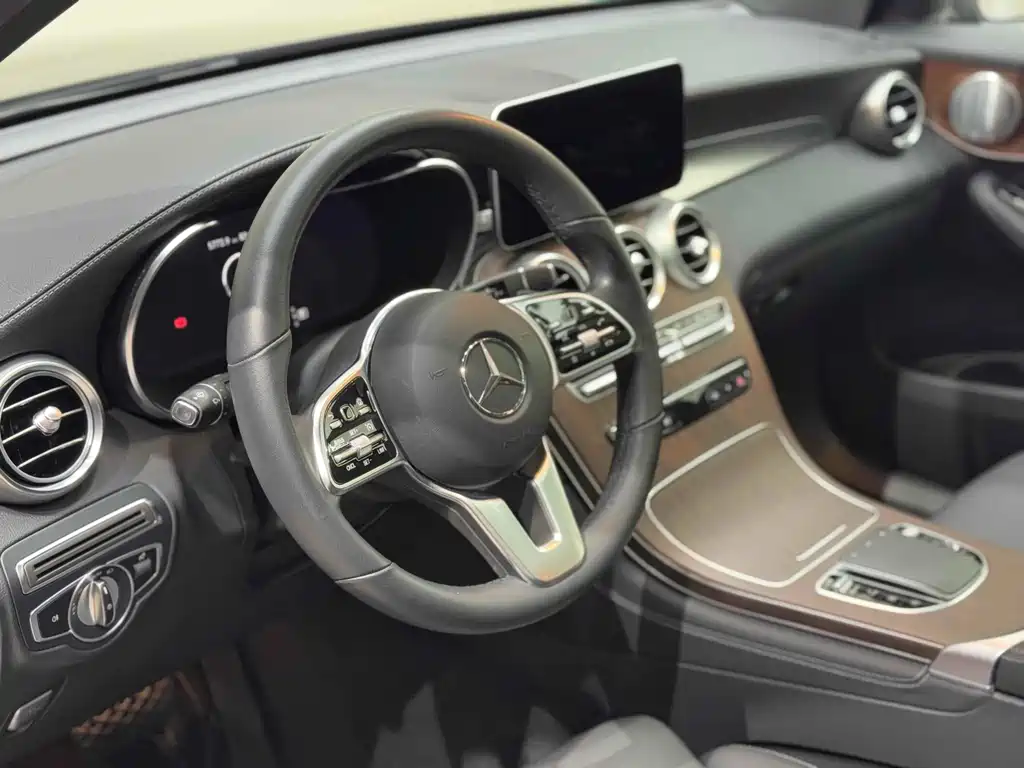 Mercedes-Benz GLC 2020 GLC 300 L 4MATIC luxury model купить на сайте DeffCars