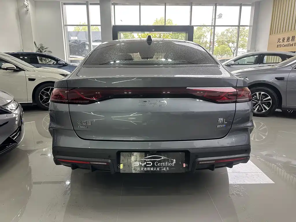 Qin L 2025 DM-i Smart Driving Edition 120KM Transcendent Type купить на сайте DeffCars