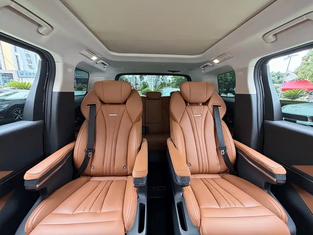 Hongqi HQ9 PHEV 2024 2.0T four-wheel drive business version купить на сайте DeffCars