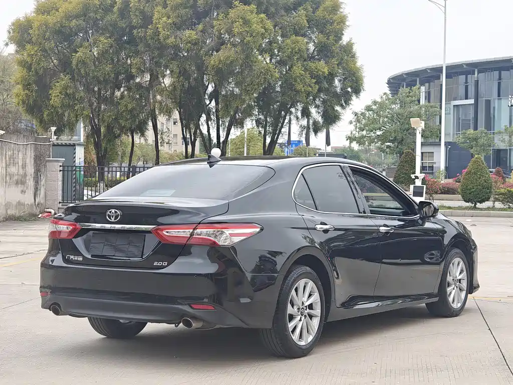 Camry 2021 2.0G Deluxe Edition купить на сайте DeffCars
