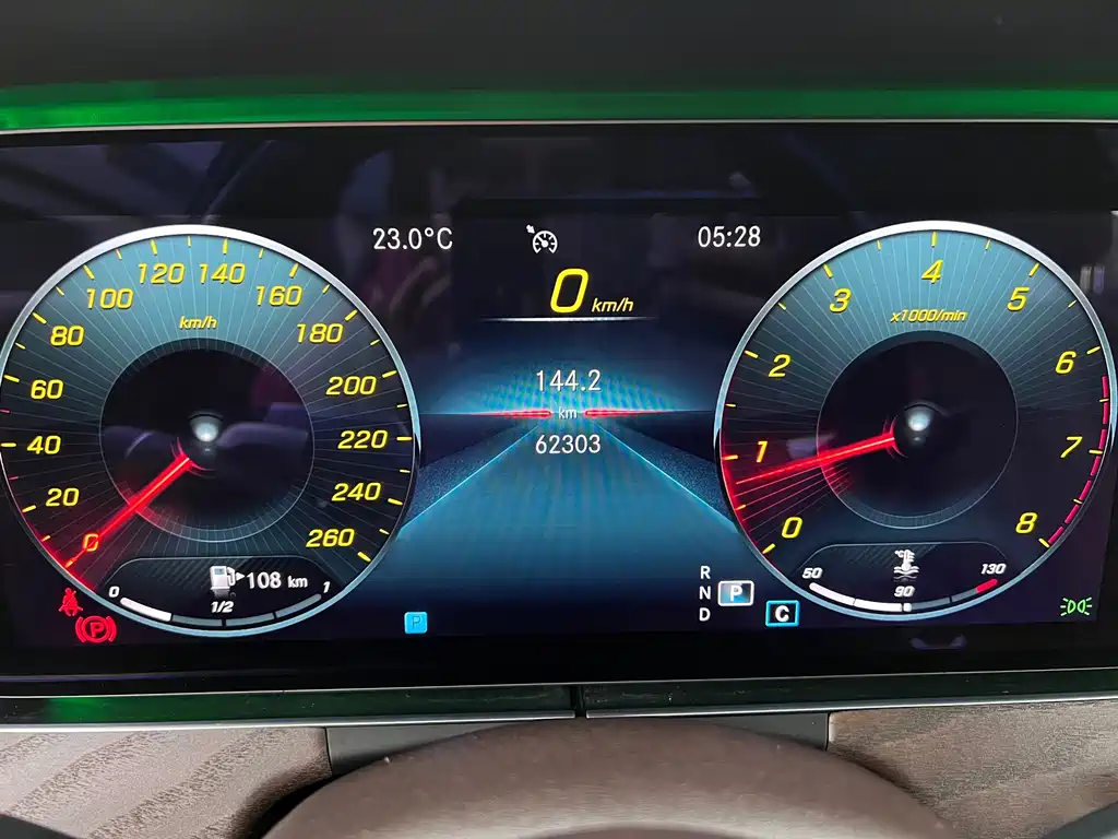Mercedes-Benz E-Class 2021 E 300 L Premium Model купить на сайте DeffCars