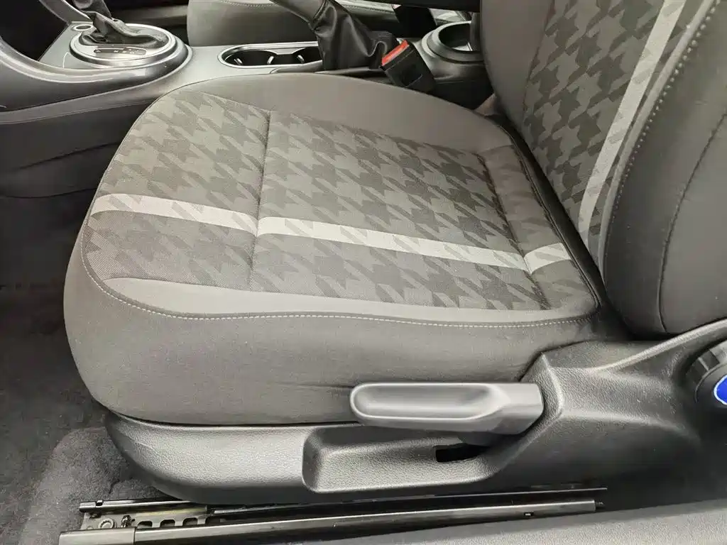 Beetle 2018 180TSI Yile Type купить на сайте DeffCars