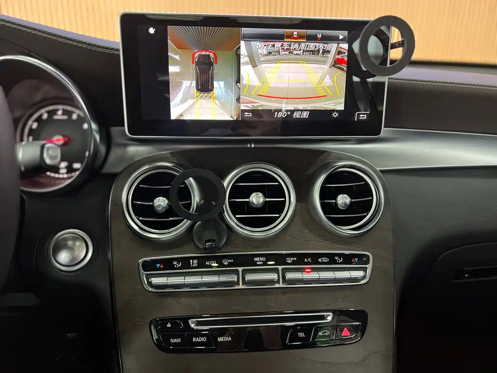 Mercedes-Benz GLC 2018 GLC 300 4MATIC Dynamic купить на сайте DeffCars