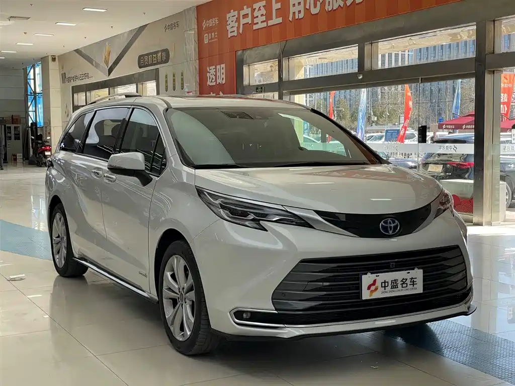 SIENNA 2023 2.5L Hybrid Premium Edition купить на сайте DeffCars