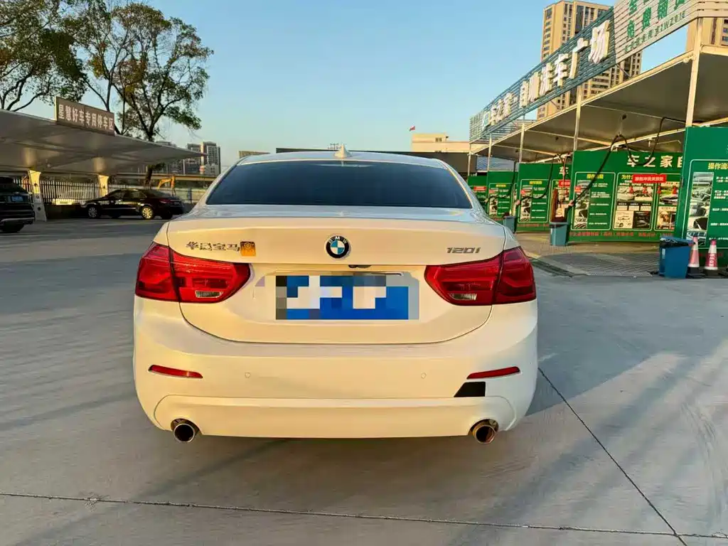 BMW 1 Series 2020 120i Fashion купить на сайте DeffCars