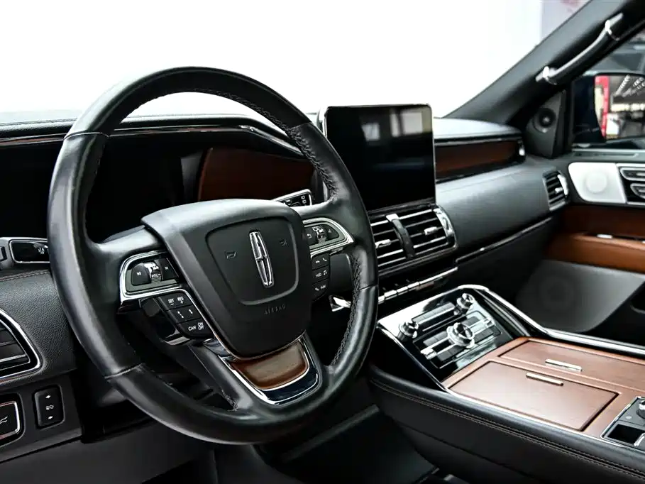 Navigator 2020 3.5T Honor Edition купить на сайте DeffCars