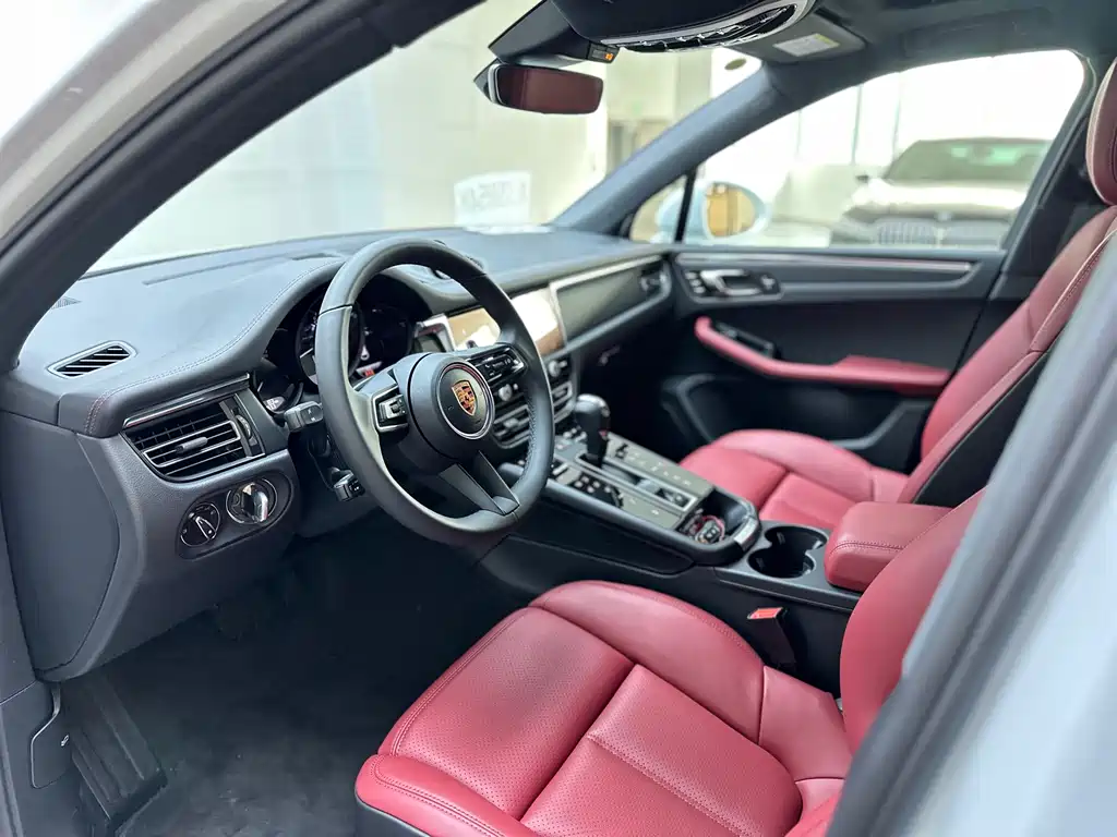 Macan 2026 Macan 2.0T Dream Edition купить на сайте DeffCars