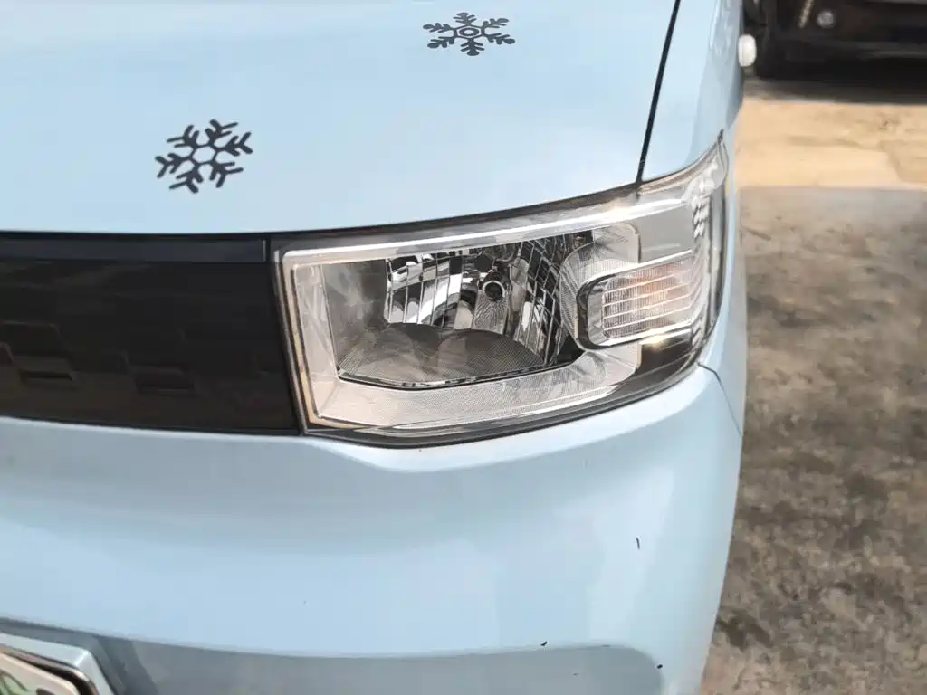Hongguang MINIEV 2020 Yuexiang model ternary lithium купить на сайте DeffCars