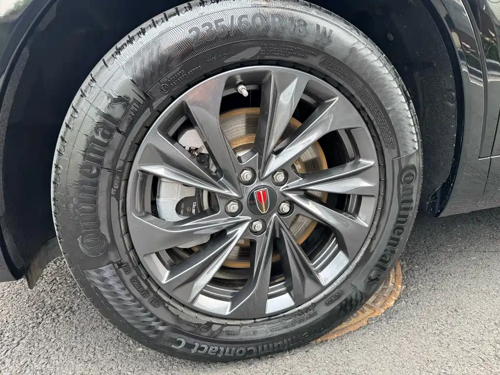 Hongqi HS5 2023 2.0T Qixiang Pro version купить на сайте DeffCars