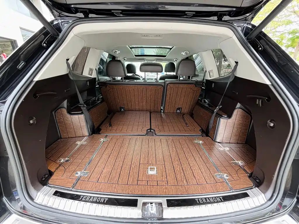 Touron 2017 530 V6 four-wheel drive luxury version купить на сайте DeffCars