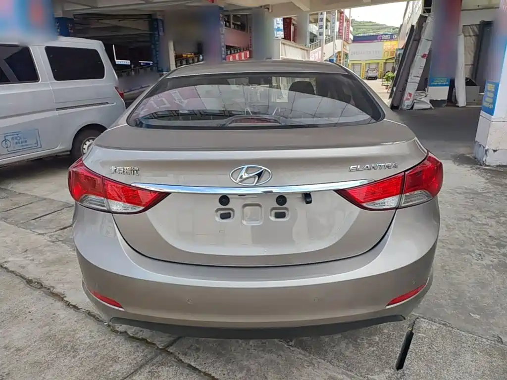 Elantra 2015 1.6L automatic premium model купить на сайте DeffCars