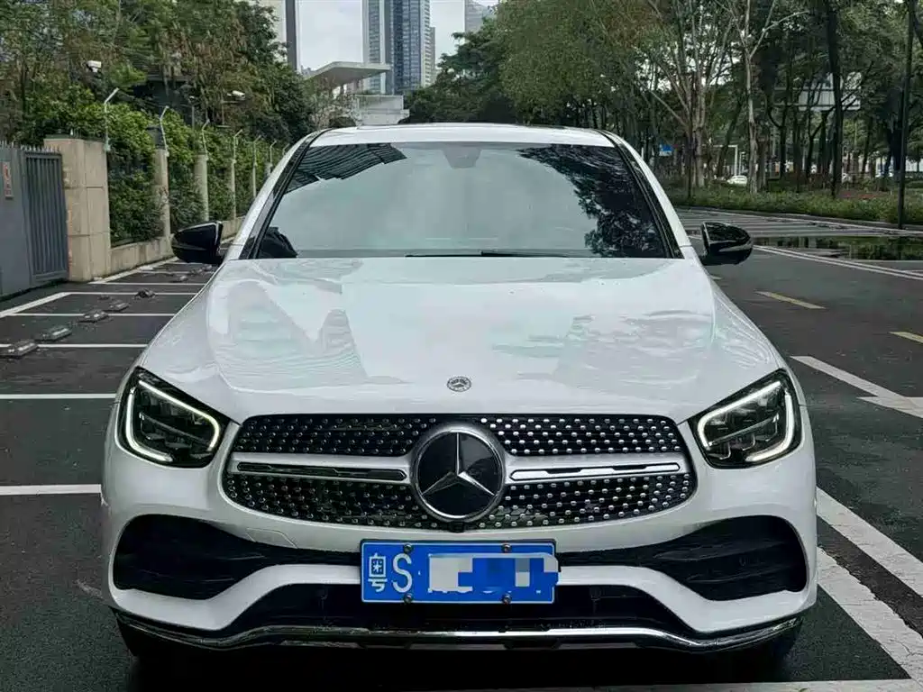Mercedes-Benz GLC Coupe 2020 GLC 260 4MATIC Coupe SUV купить на сайте DeffCars