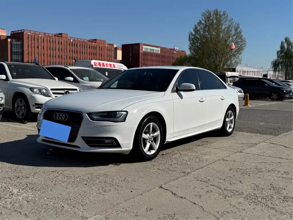 Audi A4L 2015 35 TFSI automatic standard купить на сайте DeffCars