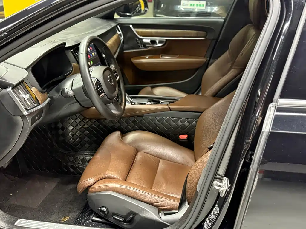 Volvo S90 2022 B5 Zhiyuan Luxury Edition купить на сайте DeffCars