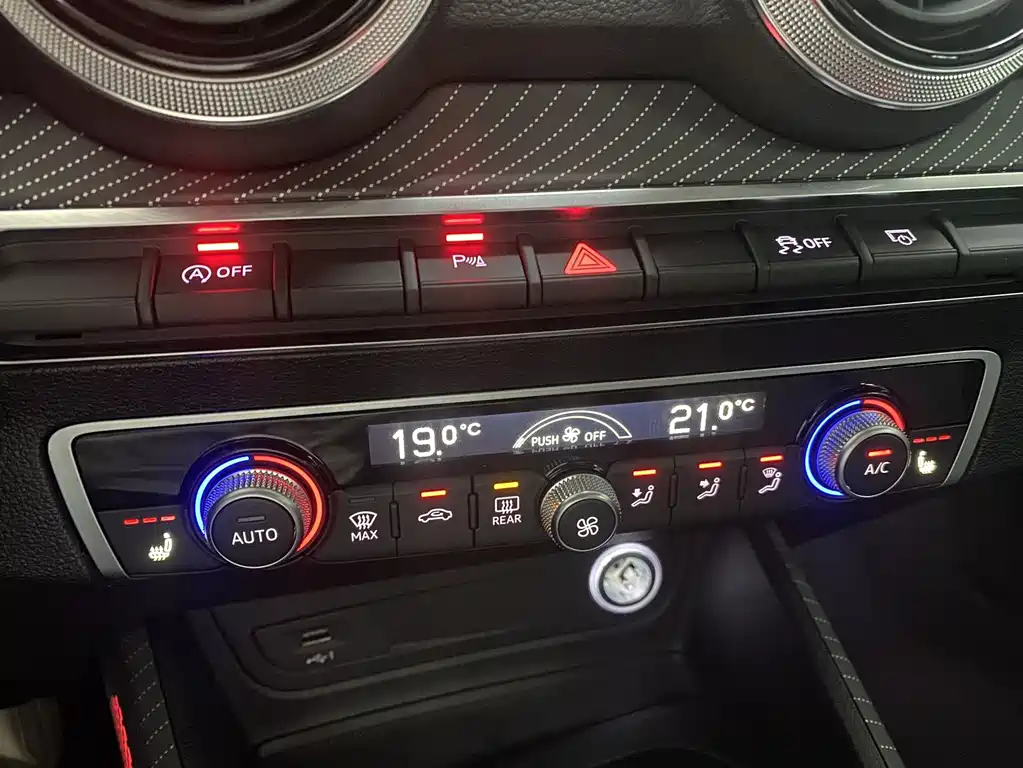 Audi Q2L 2022 35 TFSI fashionable and dynamic купить на сайте DeffCars