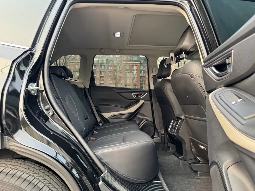 Forester 2022 2.0i AWD Deluxe Edition EyeSight купить на сайте DeffCars