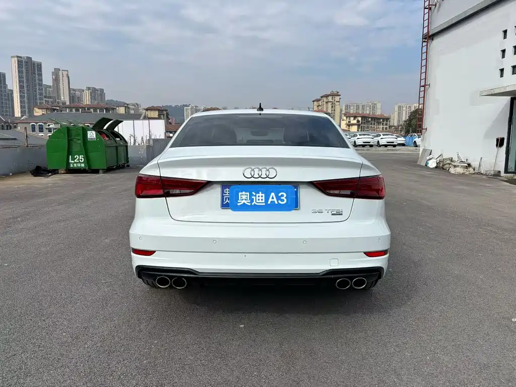 Audi A3 2019 Limousine 35 TFSI Fashion Type National V купить на сайте DeffCars