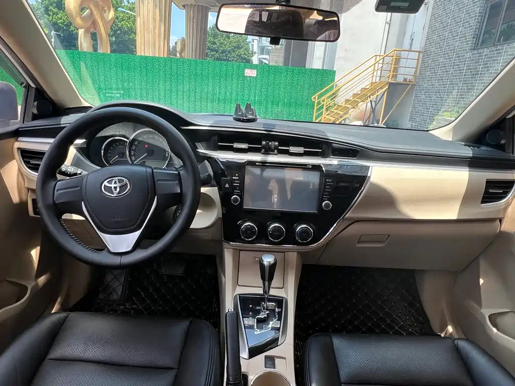 Corolla 2014 1.6L CVT GL купить на сайте DeffCars