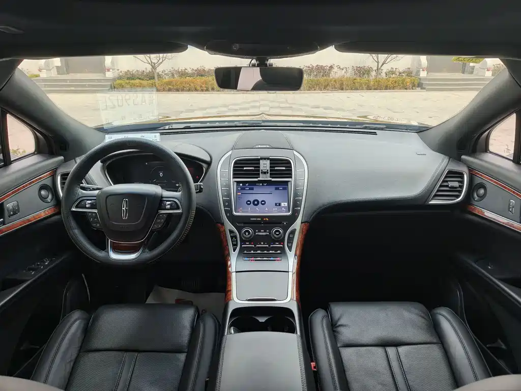 Voyager imported 2019 2.7T four-wheel drive premium version, National V купить на сайте DeffCars