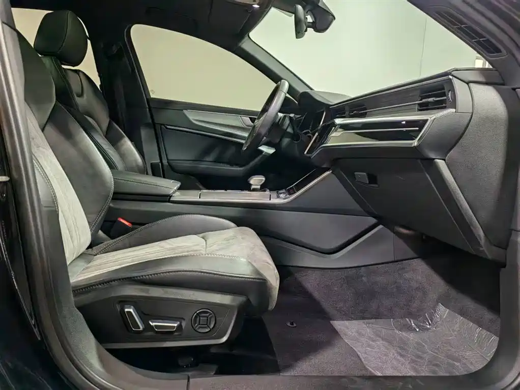 Audi A6L 2023 45 TFSI Premium Dynamic Model купить на сайте DeffCars
