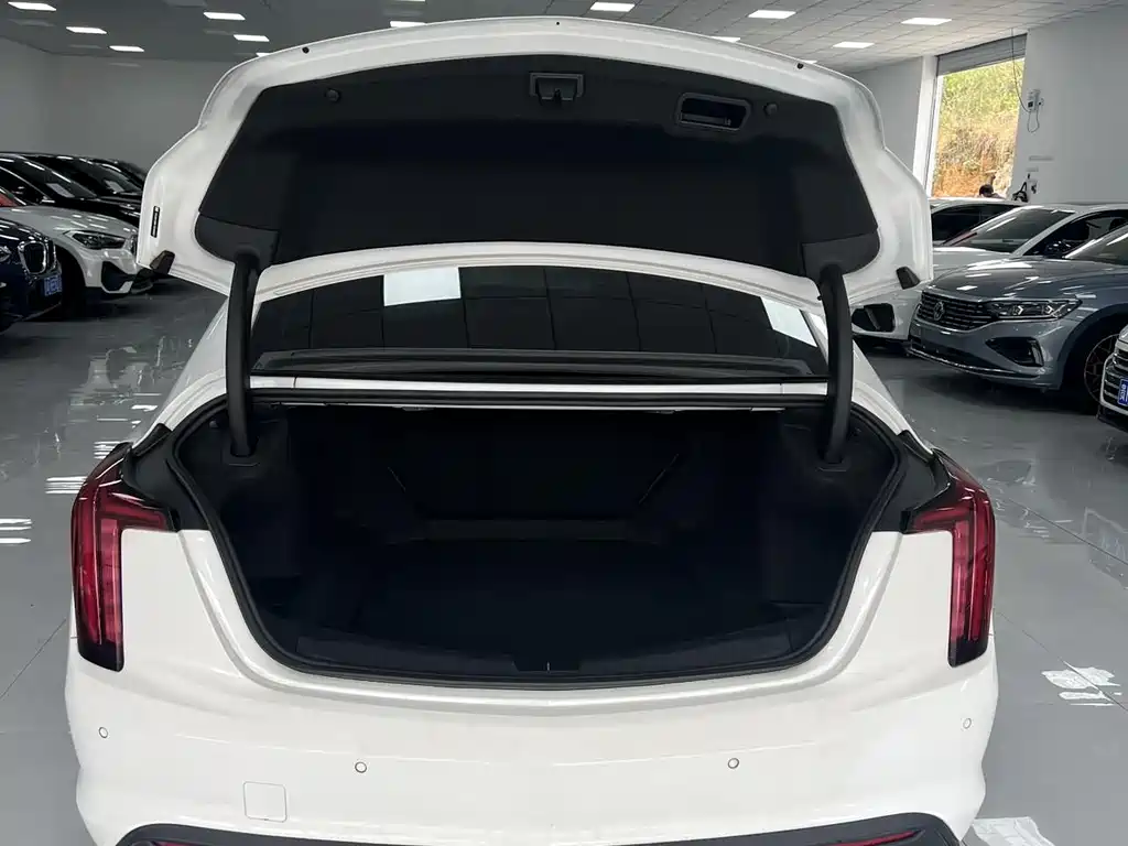 Cadillac CT5 2021 28T luxury model купить на сайте DeffCars