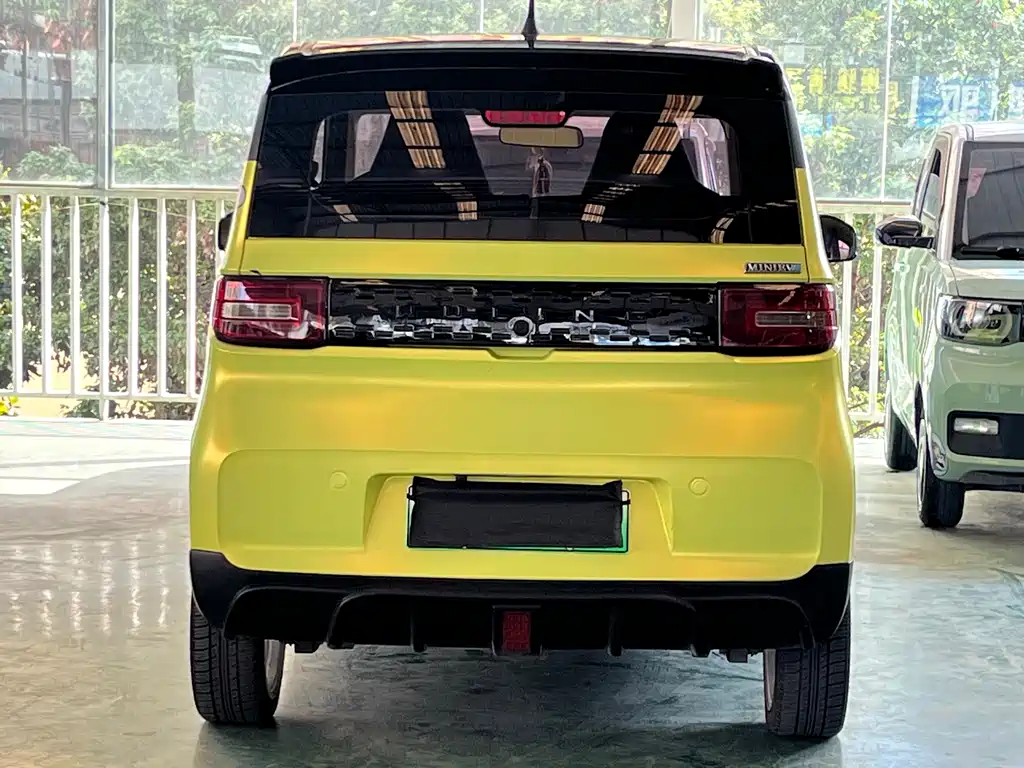 宏光MINIEV 2021款 马卡龙时尚款 磷酸铁锂 купить на сайте DeffCars