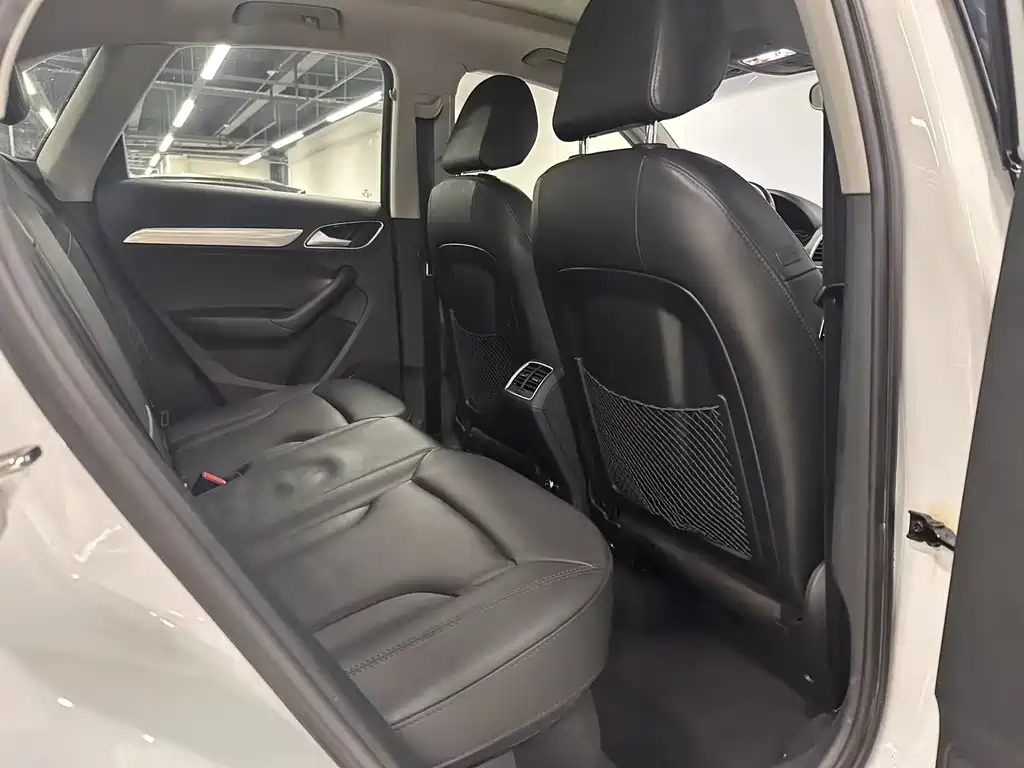 Audi Q3 2015 35 TFSI quattro technology купить на сайте DeffCars