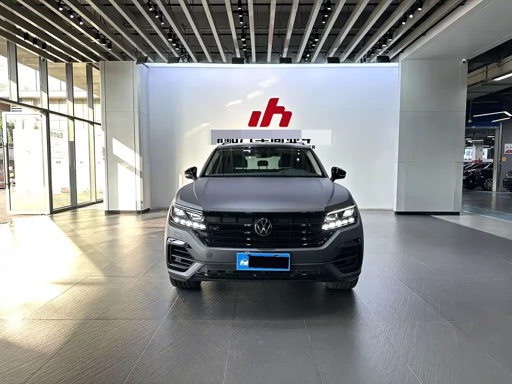 Touareg 2023 3.0TSI Ruixiang volcanic rock coating sports version купить на сайте DeffCars