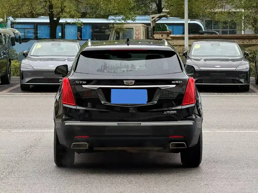 Cadillac XT5 2018 25T luxury model купить на сайте DeffCars