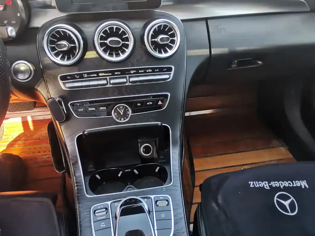 Mercedes-Benz C-Class 2016 C 180 L Sports купить на сайте DeffCars