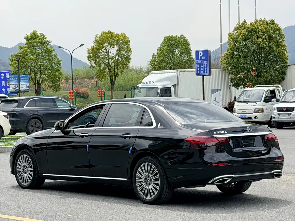 Mercedes-Benz E-Class 2023 facelift E 300 L fashionable model купить на сайте DeffCars