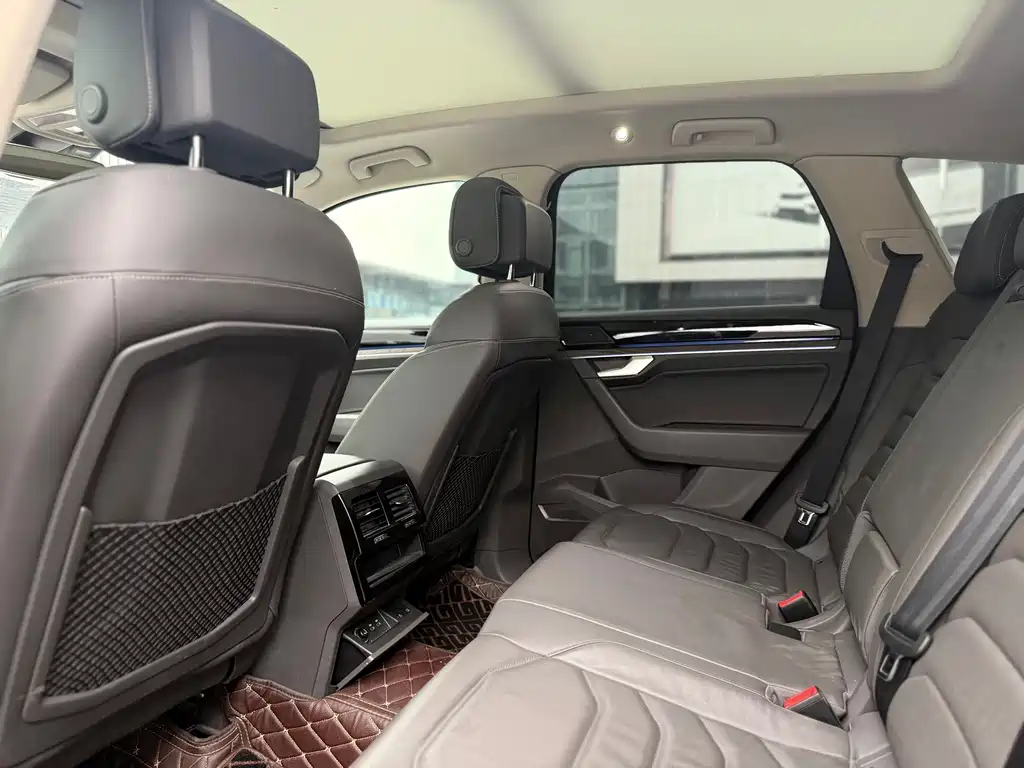 Touareg 2021 3.0TSI Ruixiang Edition Classic Sports Package купить на сайте DeffCars