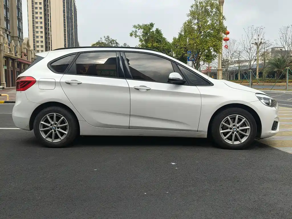 BMW 2 Series Station Wagon 2016 218i Fashion Model купить на сайте DeffCars